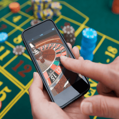 Мобильное казино на деньги: как играть в слоты с телефона?